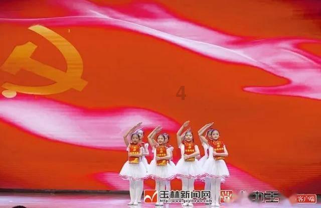 哪些文言文或者是唐诗宋词，有事件和冲游戏画面