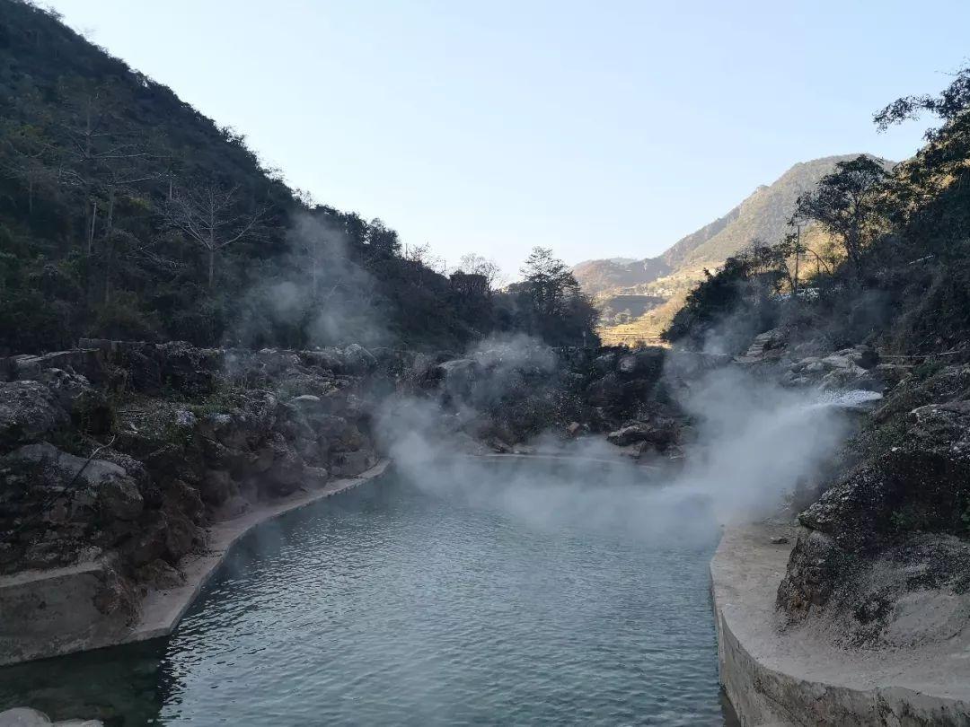 逃离沙漠小镇
